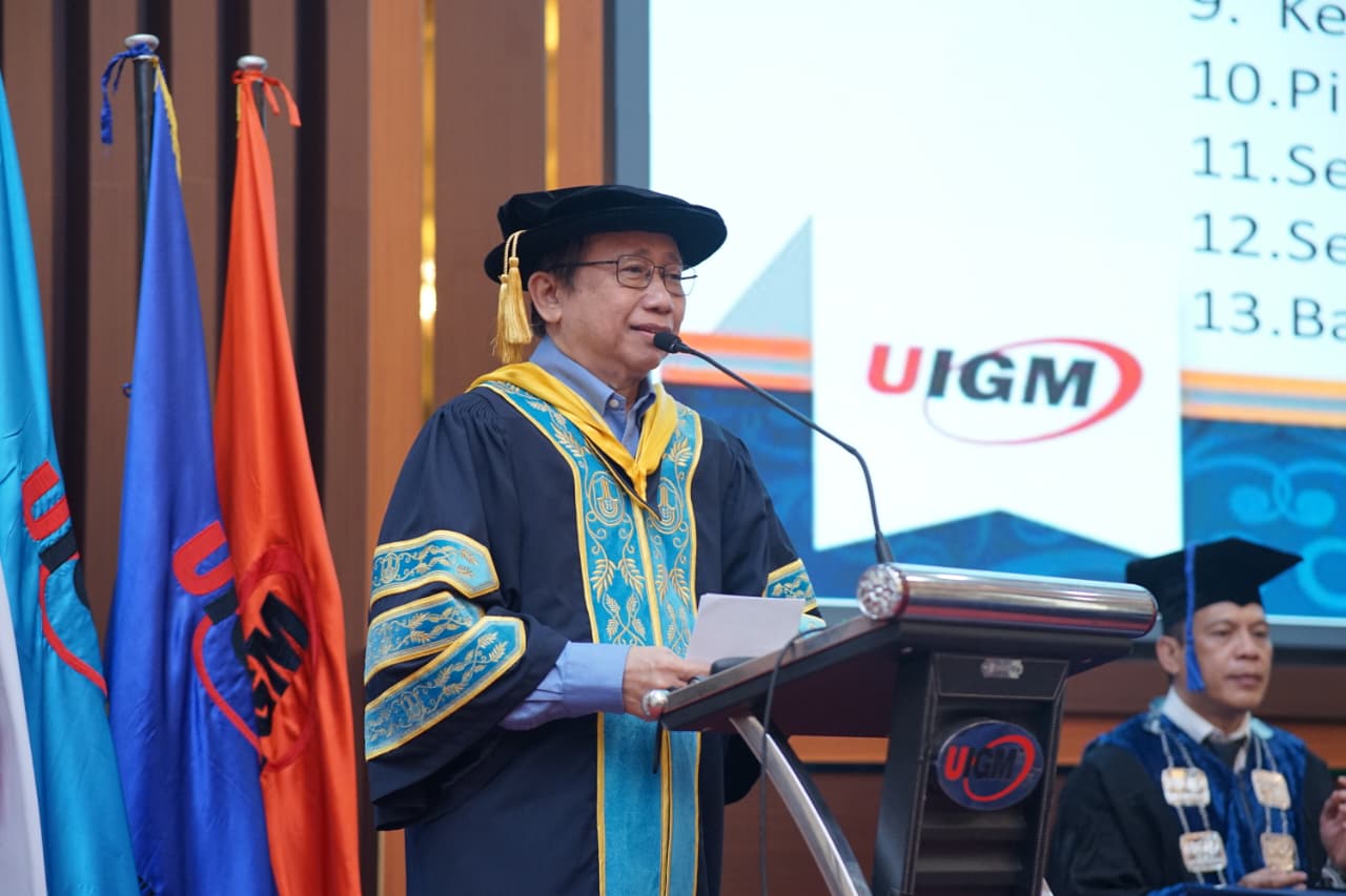 Rektor Bekali 9 Pesan Moral kepada Ratusan Wisudawan dan Alumni